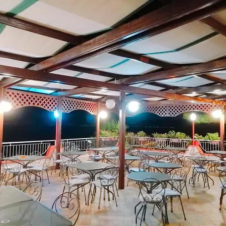 Paradiso Ristorante 4* Riaci Capo