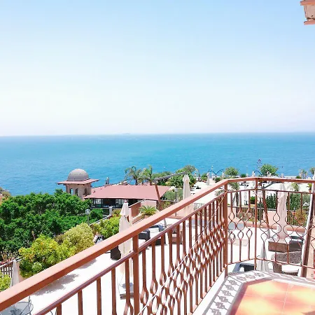 Отель Paradiso Ristorante Riaci Capo