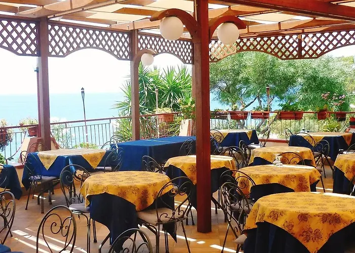 Paradiso Ristorante Hotel 4*